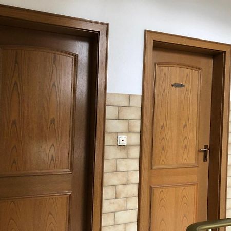Gaestehaus Hotel Wilms Кельн Екстер'єр фото