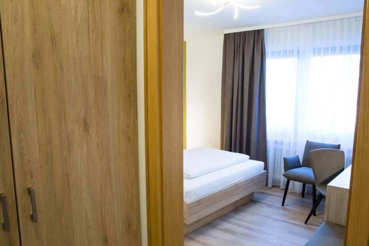 Gaestehaus Hotel Wilms Кельн Екстер'єр фото