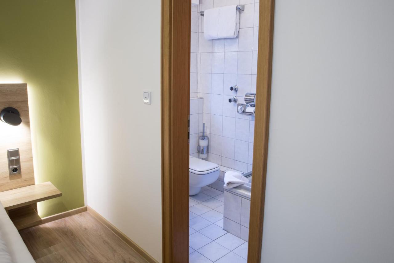 Gaestehaus Hotel Wilms Кельн Екстер'єр фото