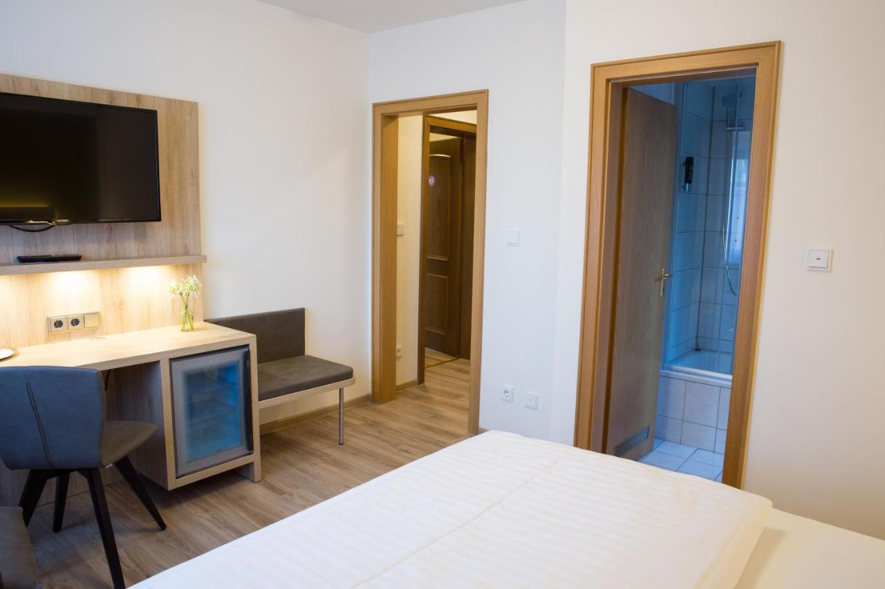 Gaestehaus Hotel Wilms Кельн Екстер'єр фото